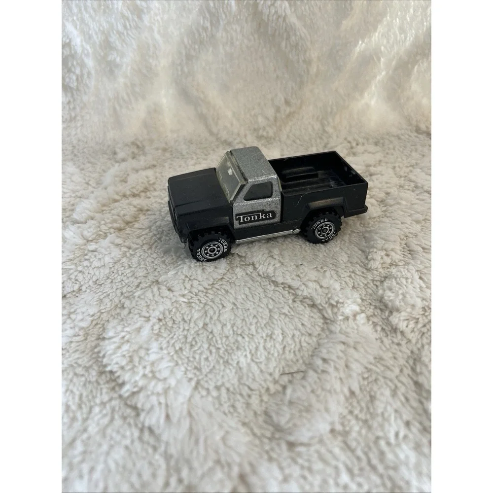 Vintage 1978 Tonka Truck Pickup Made In USA Black And Silver. Plastic And Metal